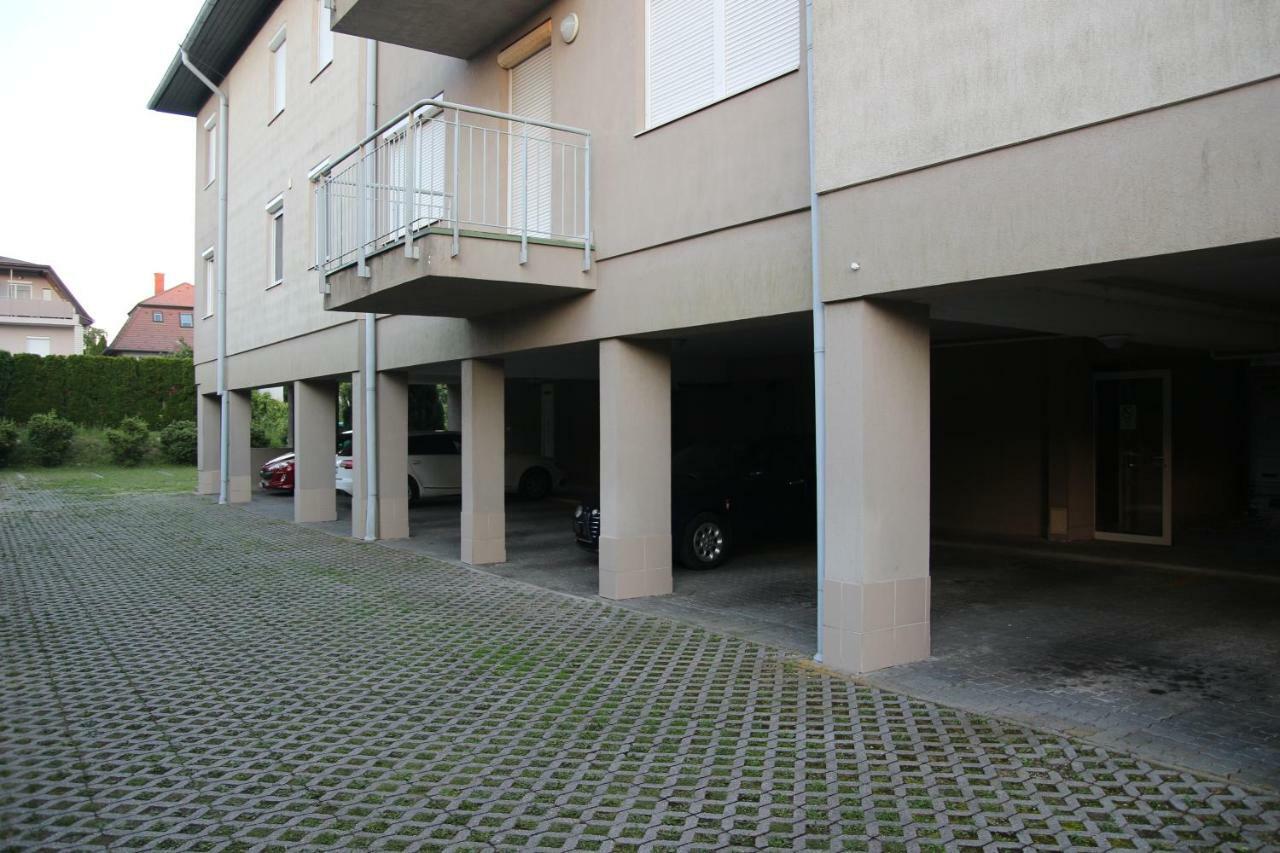 Hévíz Apartment With Swing מראה חיצוני תמונה