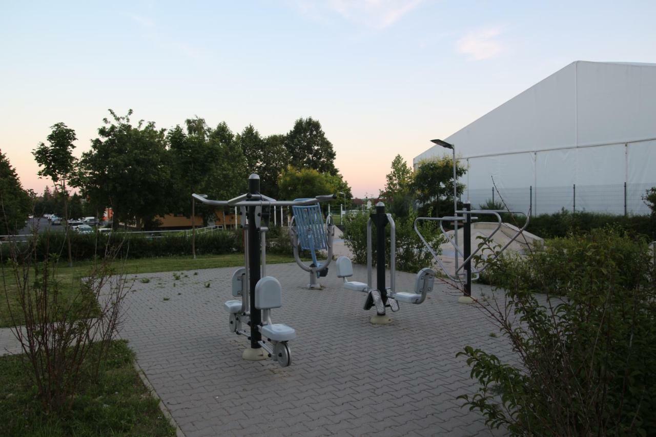 Hévíz Apartment With Swing מראה חיצוני תמונה